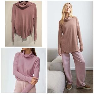 Aritzia The Group by Babaton Mauve Waffle Funnelneck Long Sleeve Top (Size M)